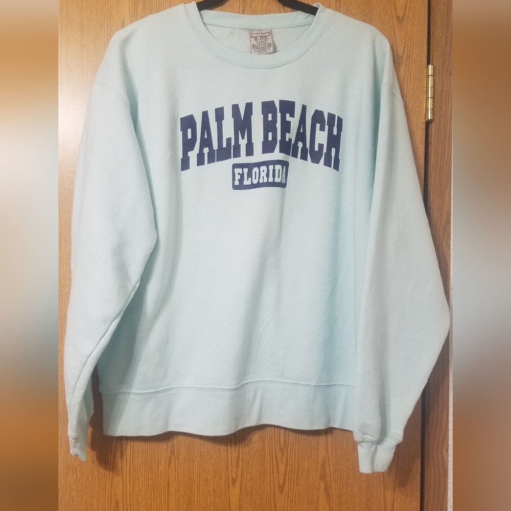 Pacific & Co Large Graphic Sweatshirt